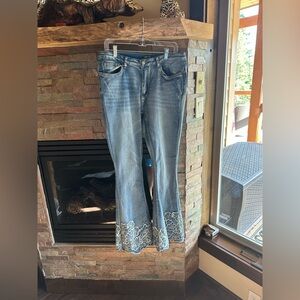 Venus Women's Blue Jeans with Lace Hem